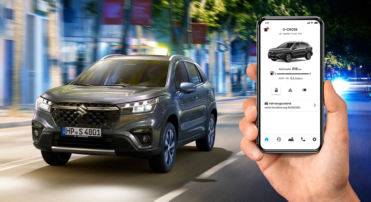 Abbildung zeigt Smartphone mit Suzuki Connetct App neben einem S-Cross