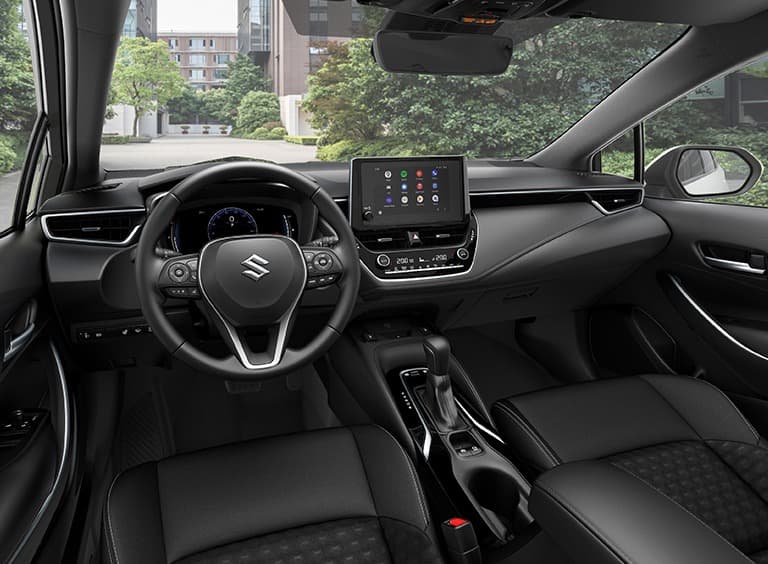 Abbildung zeigt Innenraum eines Suzuki Swace