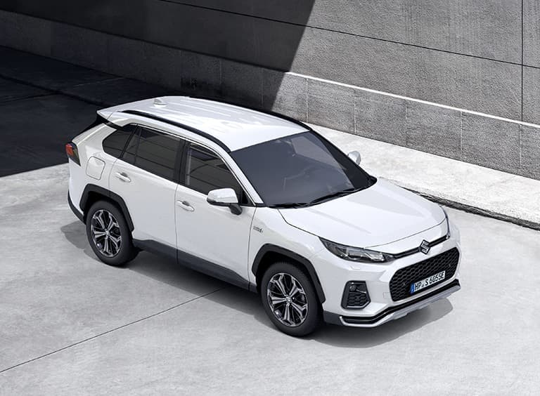 Abbildung zeigt Across auf einer Straße